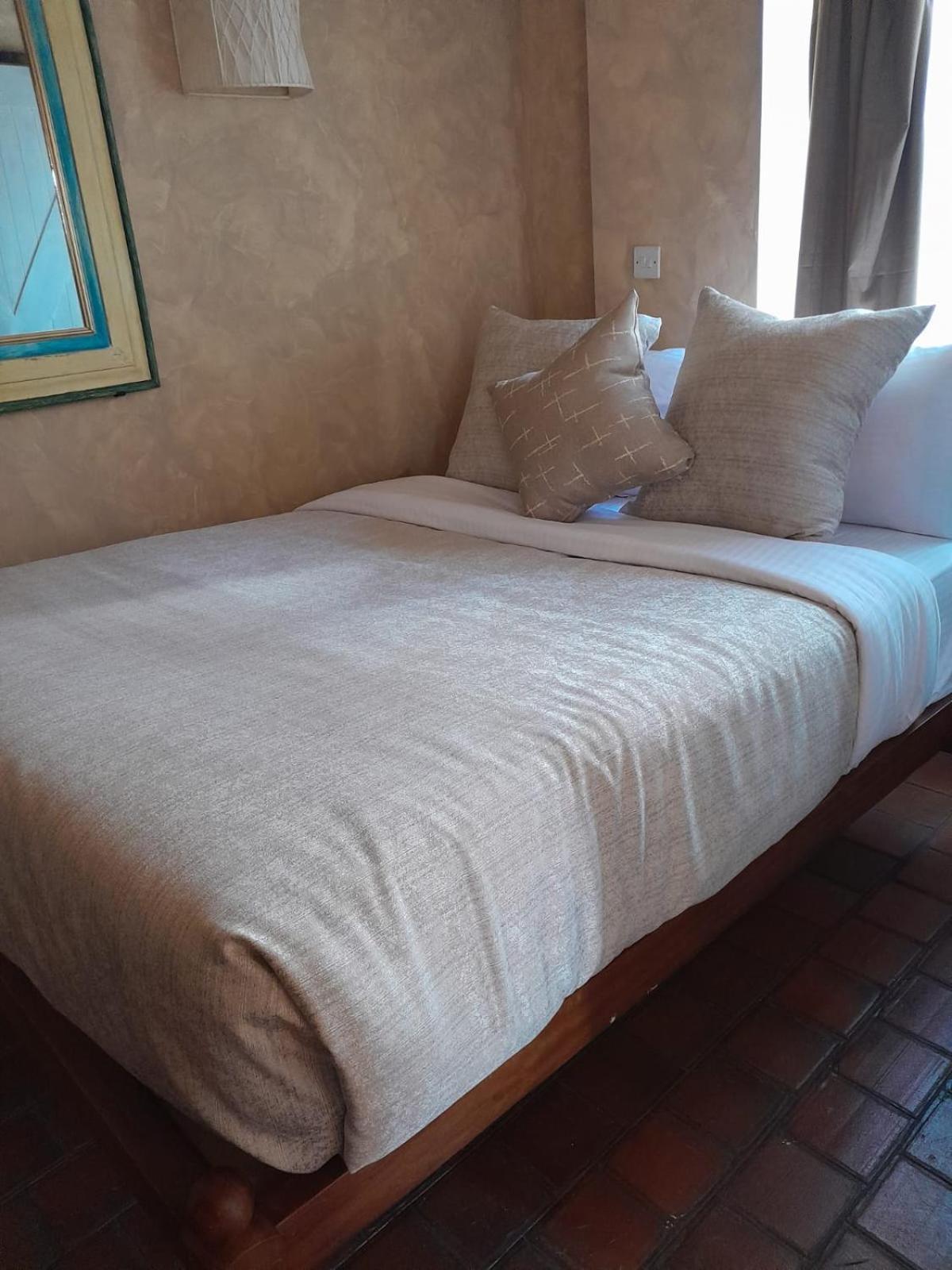 Woodmere Grand Hotel & Serviced Apartments Найроби Екстериор снимка